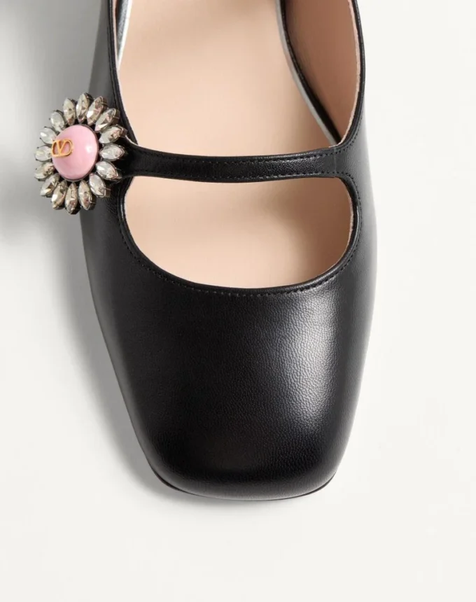 Baleriny Preshoes z paskami z koźlej skóry z ozdobnymi guzikami 20 mm Baleriny Preshoes z paskami z koźlej skóry z ozdobnymi guzikami 20 mm