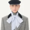 Bawełniana koszula Valentino z popeliny z kołnierzem typu szalik i haftowanym logo V Bawełniana koszula Valentino z popeliny z kołnierzem typu szalik i haftowanym logo V