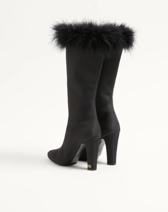 Buty Hotty z tkaniny shantung z piórami 100 mm Buty Hotty z tkaniny shantung z piórami 100 mm