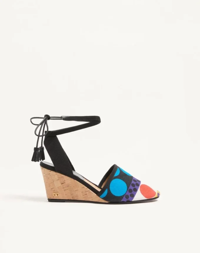 Buty na koturnie La Cruisette z płótna w optyczny wzór w kropki, 75 mm