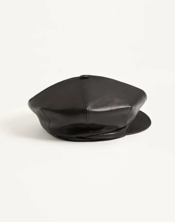 Czapka skórzana Valentino Garavani Vlogo Signature Czapka skórzana Valentino Garavani Vlogo Signature