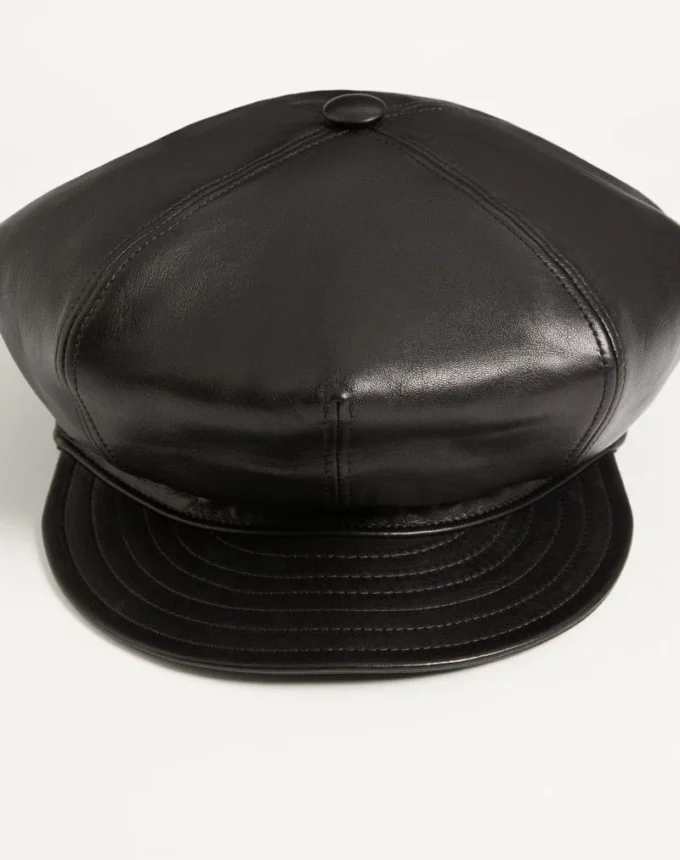 Czapka skórzana Valentino Garavani Vlogo Signature Czapka skórzana Valentino Garavani Vlogo Signature