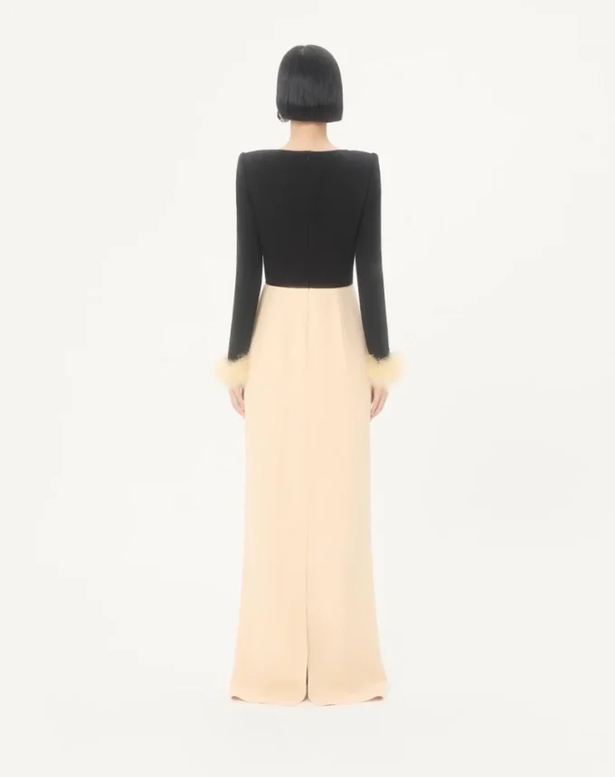 Długa sukienka Cady Couture z piórami Długa sukienka Cady Couture z piórami
