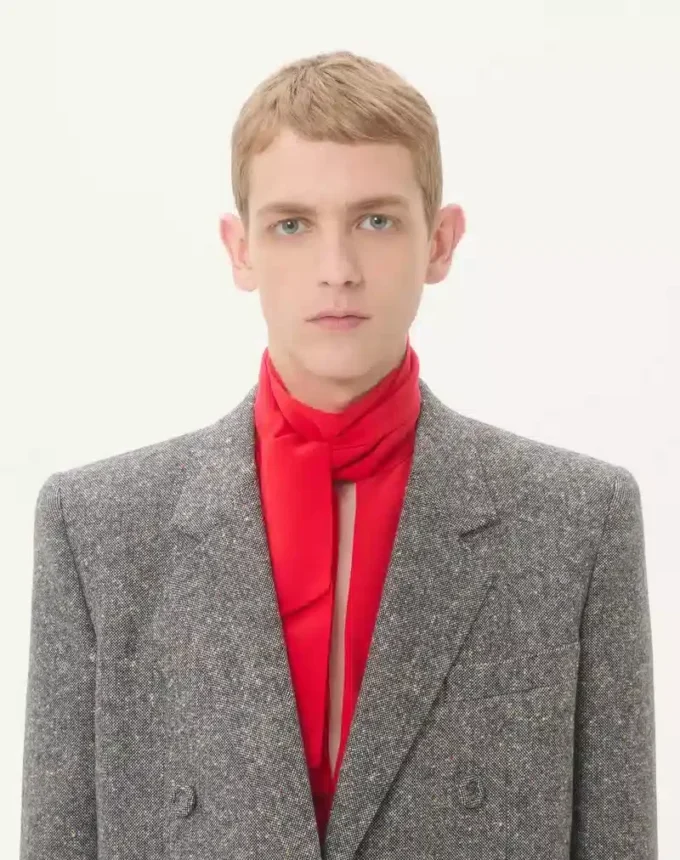Dwurzędowa marynarka Valentino z wełny natté boutonné Dwurzędowa marynarka Valentino z wełny natté boutonné