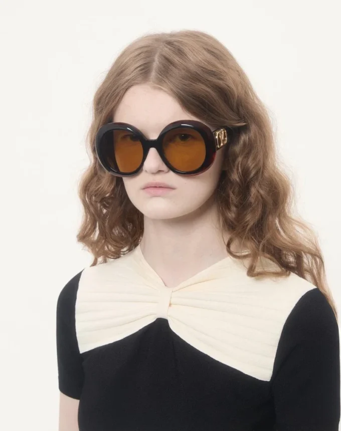 Efektowne okrągłe okulary z acetatu w stylu lat 60. Efektowne okrągłe okulary z acetatu w stylu lat 60.