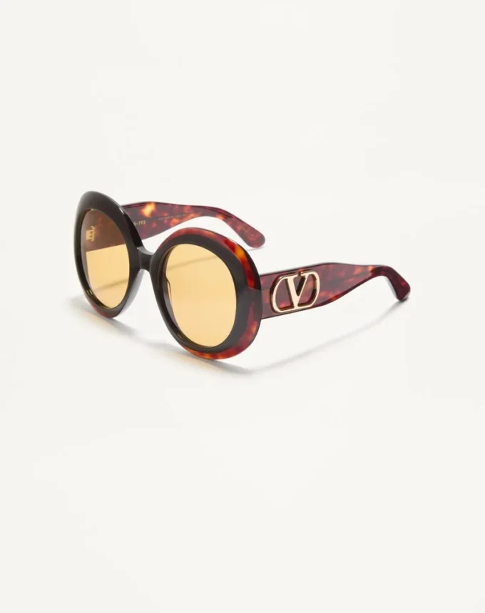 Efektowne okrągłe okulary z acetatu w stylu lat 60. Efektowne okrągłe okulary z acetatu w stylu lat 60.