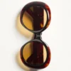 Efektowne okrągłe okulary z acetatu w stylu lat 60. Efektowne okrągłe okulary z acetatu w stylu lat 60.