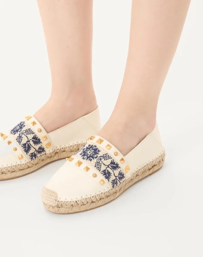 Espadryle z nappa z haftem winogronowym 20 mm Espadryle z nappa z haftem winogronowym 20 mm