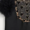 Haftowana krótka sukienka z krepy couture Haftowana krótka sukienka z krepy couture