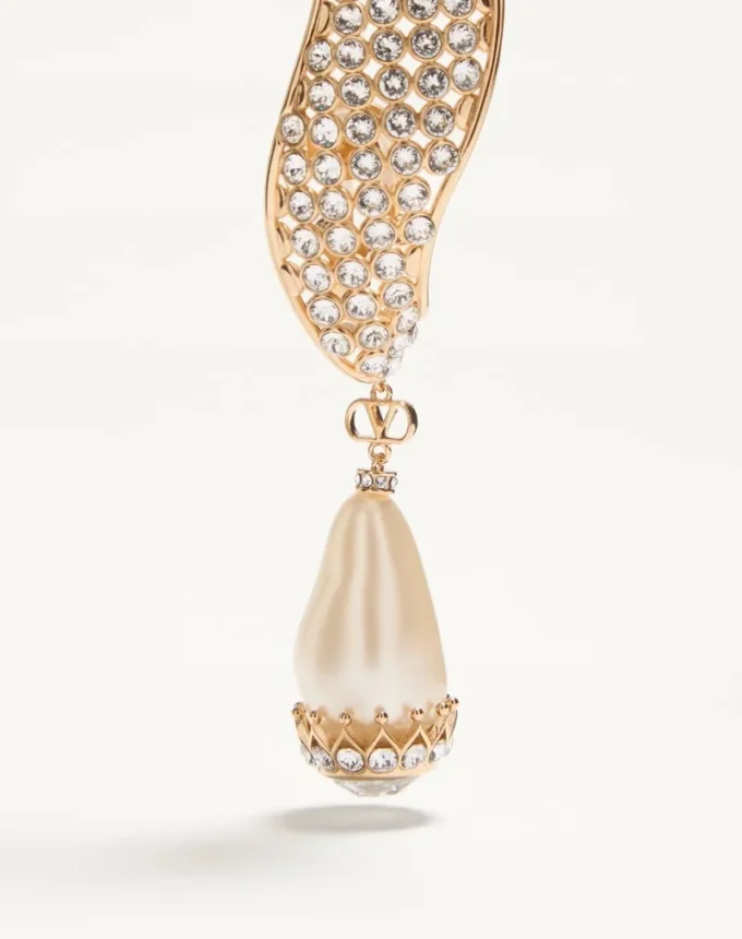 Kolczyki Poetique Des Gouttes z metalu, pereł i kryształów Swarovski® Kolczyki Poetique Des Gouttes z metalu, pereł i kryształów Swarovski®