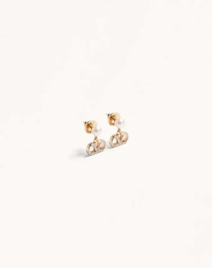 Kolczyki Vlogo Signature z metalu, pereł i kryształów Swarovski® Kolczyki Vlogo Signature z metalu, pereł i kryształów Swarovski®