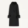 Kompaktowy płaszcz z drapowaniem Kompaktowy płaszcz z drapowaniem