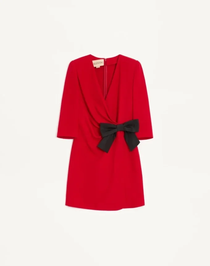 Krótka sukienka Cady Couture z kokardą z faille Krótka sukienka Cady Couture z kokardą z faille