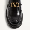 Loafersy z cielęcej skóry z charakterystycznym logo