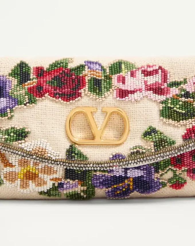 Mała torba na ramię Valentino Garavani DeVain z haftem Mała torba na ramię Valentino Garavani DeVain z haftem