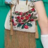 Mała torba na ramię Valentino Garavani DeVain z haftem Mała torba na ramię Valentino Garavani DeVain z haftem