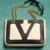 Mała torba na zakupy Valentino Garavani Viva Superstar z nappa Mała torba na zakupy Valentino Garavani Viva Superstar z nappa