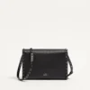 Mała torebka crossbody Rockstud z ziarnistej skóry cielęcej Mała torebka crossbody Rockstud z ziarnistej skóry cielęcej