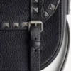 Mała torebka crossbody Rockstud z ziarnistej skóry cielęcej Mała torebka crossbody Rockstud z ziarnistej skóry cielęcej
