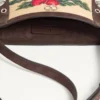 Mała torebka na ramię Valentino Garavani Nellcôte z żakardowej rafii z wzorem Cherryfic Mała torebka na ramię Valentino Garavani Nellcôte z żakardowej rafii z wzorem Cherryfic
