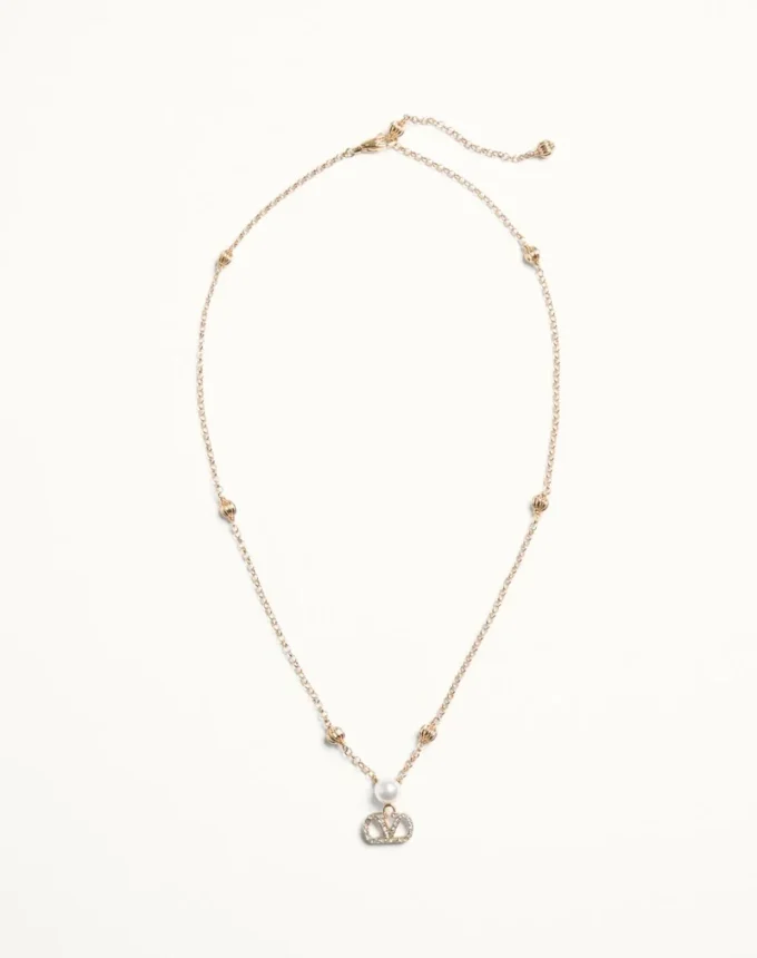 Naszyjnik VLogo Signature z metalu, pereł i kryształów Swarovski® Naszyjnik VLogo Signature z metalu, pereł i kryształów Swarovski®