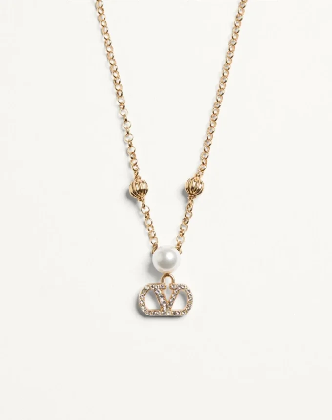 Naszyjnik VLogo Signature z metalu, pereł i kryształów Swarovski® Naszyjnik VLogo Signature z metalu, pereł i kryształów Swarovski®