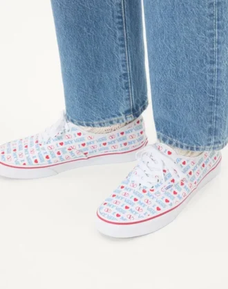 Niskie trampki Valentino Garavani i Vans z nadrukiem Valentino Vans Love na tkaninie Niskie trampki Valentino Garavani i Vans z nadrukiem Valentino Vans Love na tkaninie
