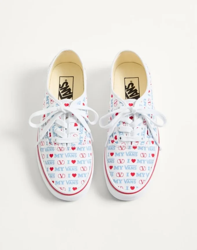 Niskie trampki Valentino Garavani i Vans z nadrukiem Valentino Vans Love na tkaninie