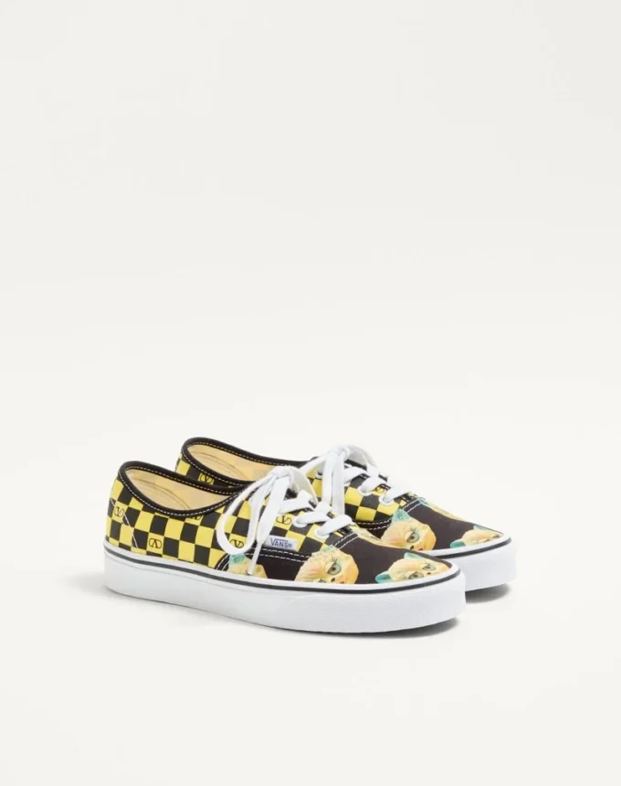 Niskie trampki Valentino Garavani i Vans z nadrukiem VLogo Checkerboard i Le Chat De La Maison Niskie trampki Valentino Garavani i Vans z nadrukiem VLogo Checkerboard i Le Chat De La Maison