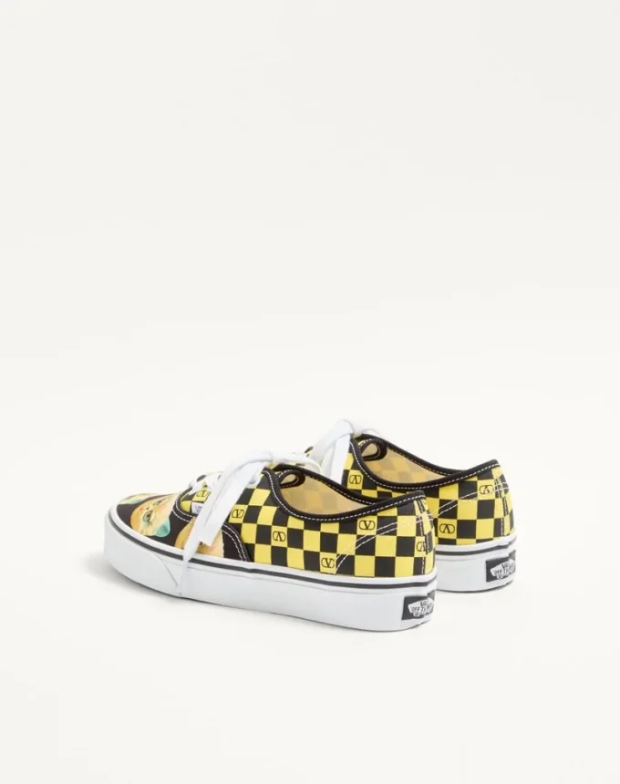 Niskie trampki Valentino Garavani i Vans z nadrukiem VLogo Checkerboard i Le Chat De La Maison Niskie trampki Valentino Garavani i Vans z nadrukiem VLogo Checkerboard i Le Chat De La Maison