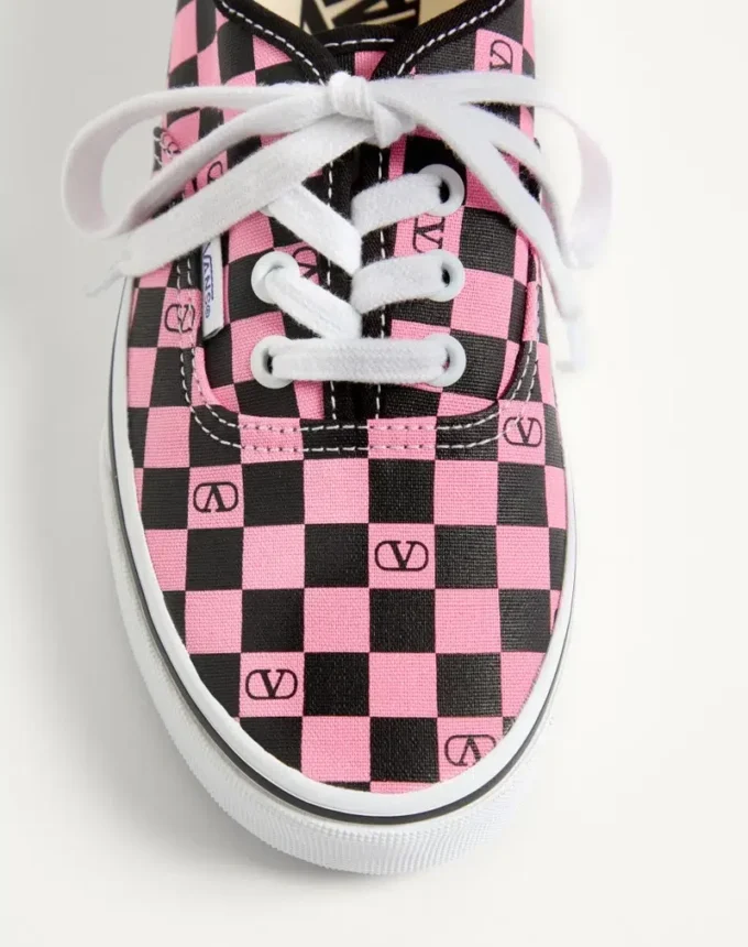 Niskie trampki Valentino Garavani i Vans z tkaniny z nadrukiem VLogo w szachownicę