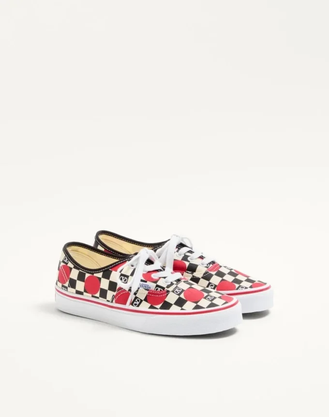 Niskie trampki Valentino Garavani i Vans z tkaniny z nadrukiem VLogo w szachownicę i detalami w kropki