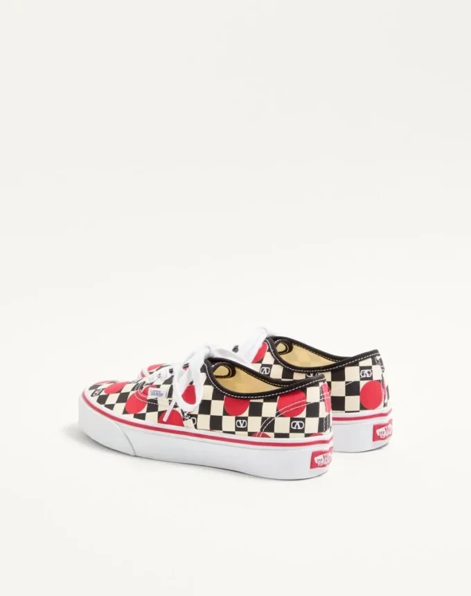 Niskie trampki Valentino Garavani i Vans z tkaniny z nadrukiem VLogo w szachownicę i detalami w kropki