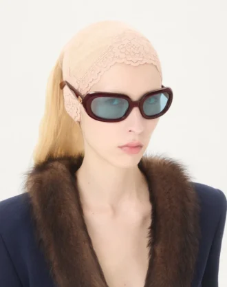 Owalne okulary z oprawkami z acetatu