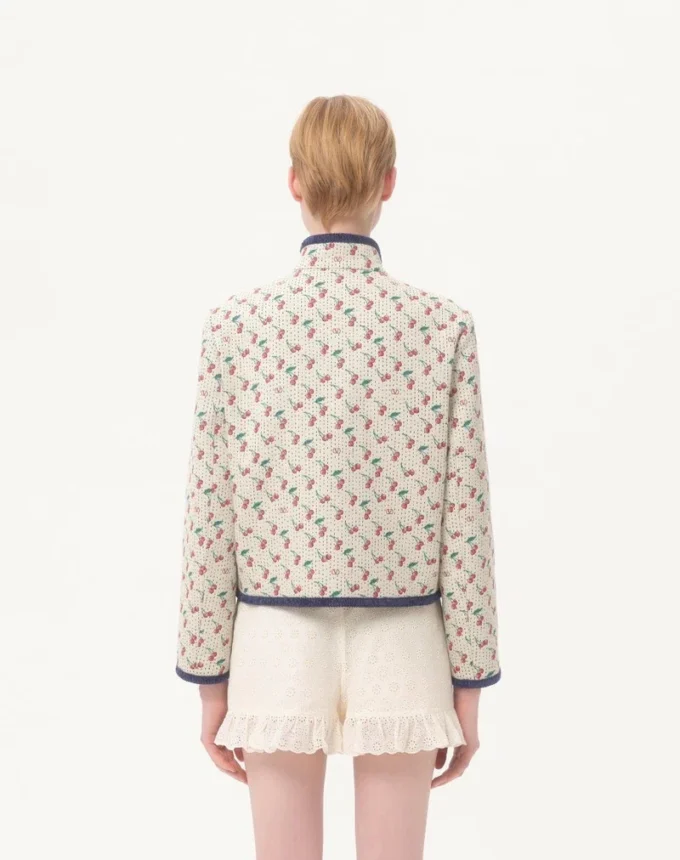 Pikowana kurtka typu caban z nadrukiem Cherryfic Jacquard Pikowana kurtka typu caban z nadrukiem Cherryfic Jacquard