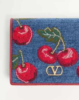 Portfel Vlogo Signature z denimu z haftem Cherryfic