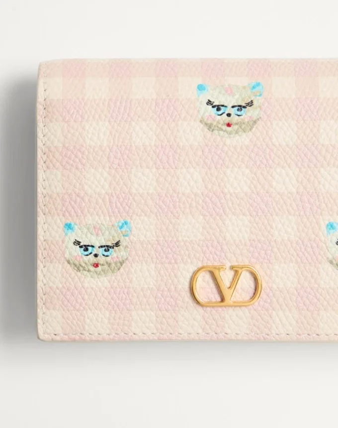 Portfel VLogo Signature z ziarnistej skóry cielęcej Le Chat De La Maison Portfel VLogo Signature z ziarnistej skóry cielęcej Le Chat De La Maison
