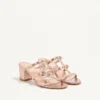 Sandały Rockstud Slide z laminowanej skóry nappa 60 mm