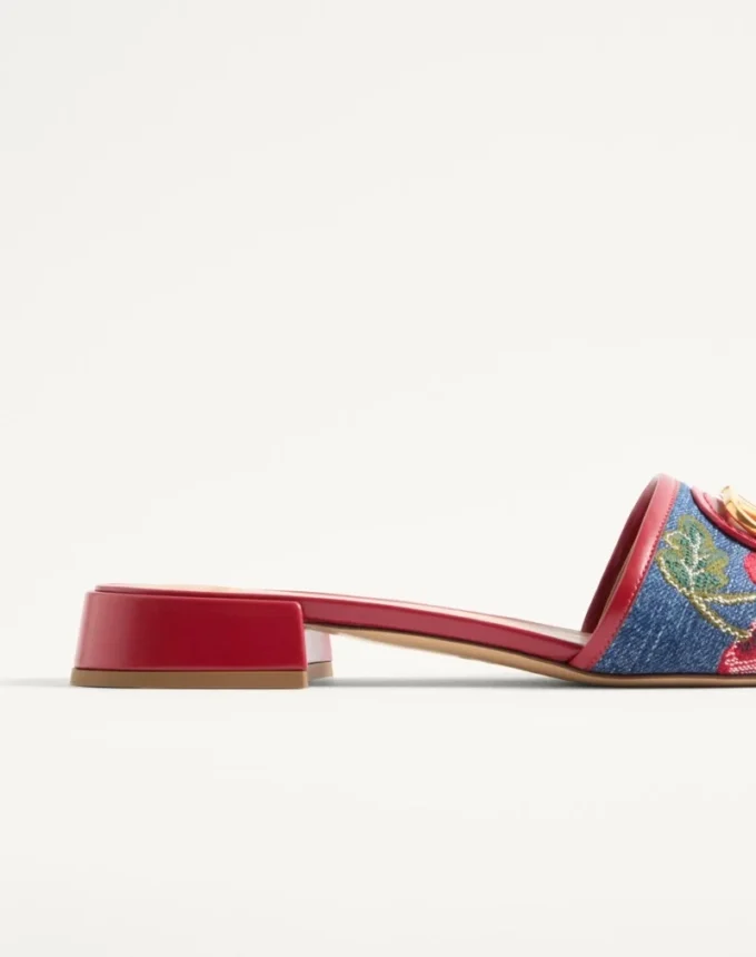 Sandały Vlogo Signature Denim Slide z haftem Cherryfic 20 mm