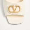 Sandały Vlogo Signature Slide z cielęcej skóry 60 mm Sandały Vlogo Signature Slide z cielęcej skóry 60 mm