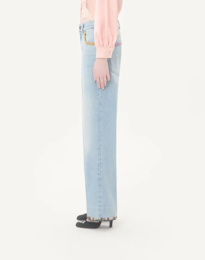 Spodnie jeansowe z haftem Spodnie jeansowe z haftem