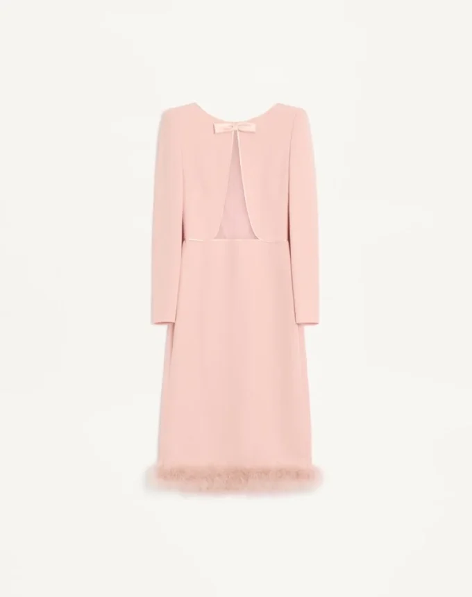 Sukienka midi Cady Couture z piórami Sukienka midi Cady Couture z piórami