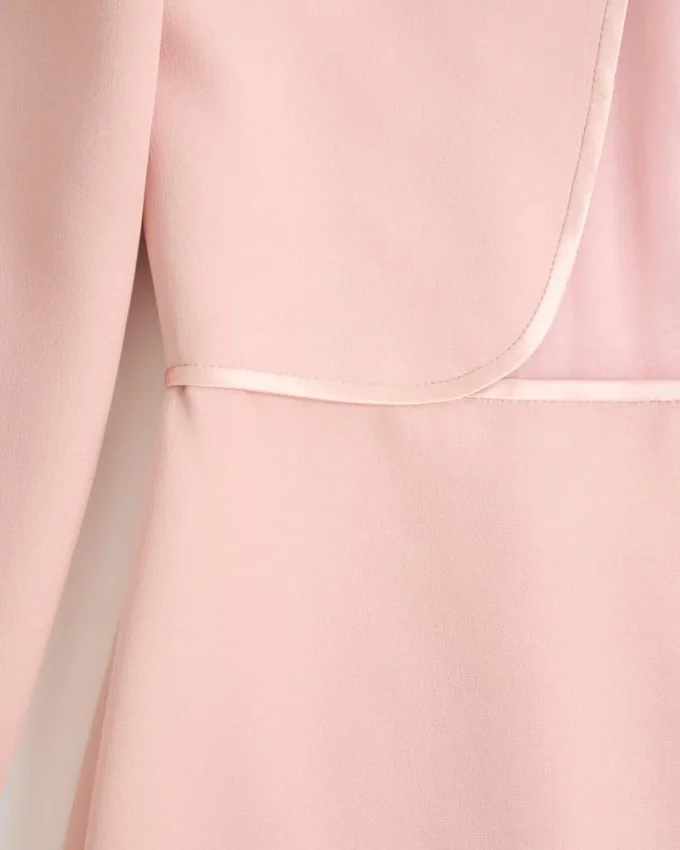 Sukienka midi Cady Couture z piórami Sukienka midi Cady Couture z piórami