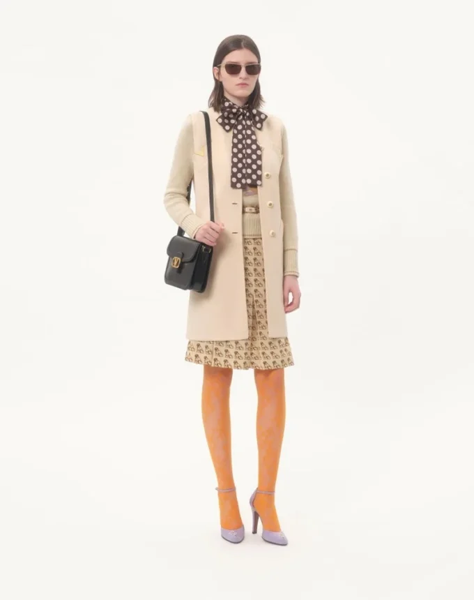 Sweter z haftem Le Chien De La Maison