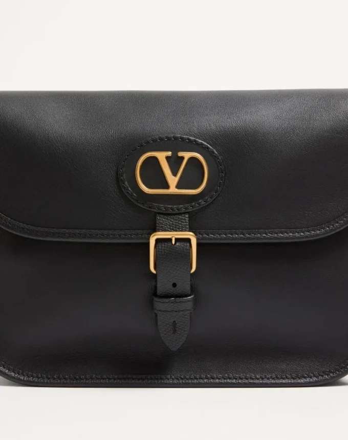 Torba na ramię Valentino Garavani Antibes z cielęcej skóry Torba na ramię Valentino Garavani Antibes z cielęcej skóry