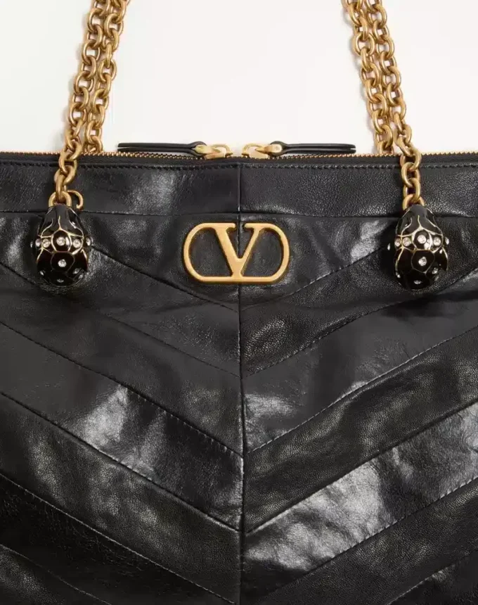 Torba na ramię Valentino Garavani Panthea z nappa ze wzorem w jodełkę Torba na ramię Valentino Garavani Panthea z nappa ze wzorem w jodełkę