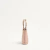 Torba na zakupy Rockstud Mini z laminowanej ziarnistej skóry cielęcej Torba na zakupy Rockstud Mini z laminowanej ziarnistej skóry cielęcej