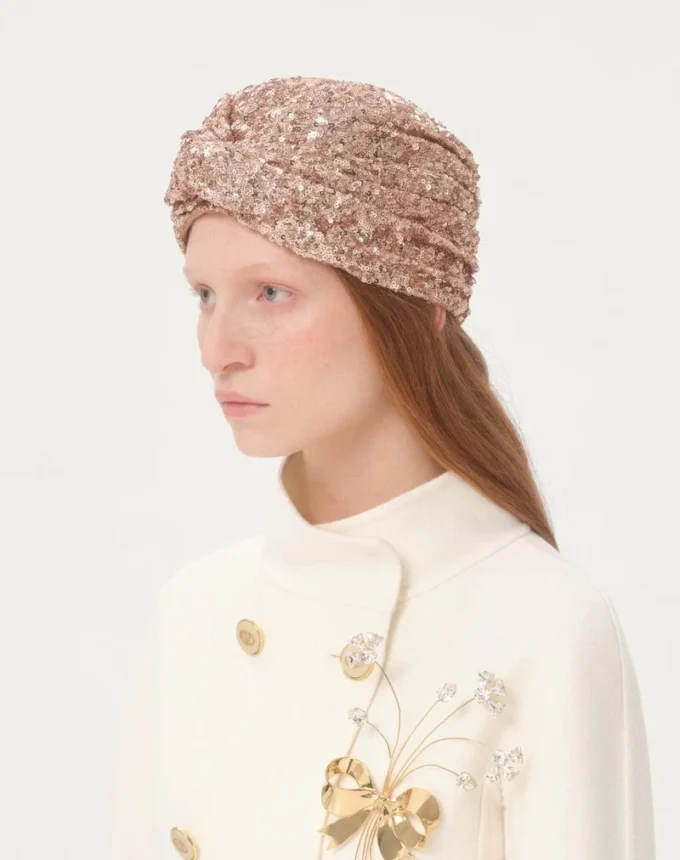Turban z cekinami