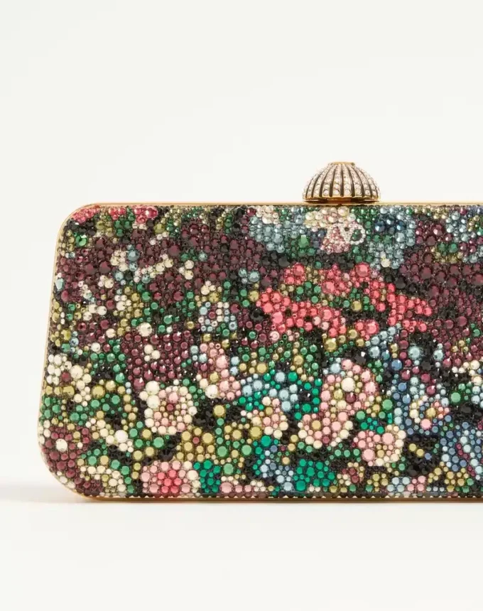 Valentino Garavani Carry Secrets minaudiere z motywem Apres L’Hiver z kryształkami Valentino Garavani Carry Secrets minaudiere z motywem Apres L’Hiver z kryształkami