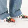 Valentino Garavani i Vans niskie trampki z nadrukiem VLogo Checkerboard i Tropical Leaves Valentino Garavani i Vans niskie trampki z nadrukiem VLogo Checkerboard i Tropical Leaves